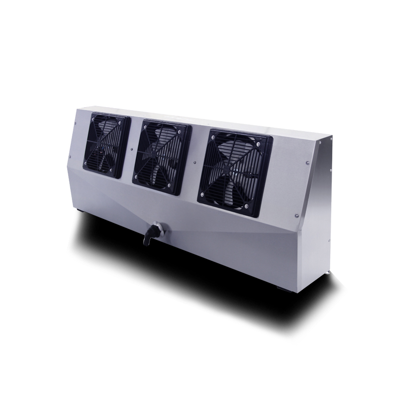 Каковы соответствующие роли испарителя и конденсатора в холодильной системе?